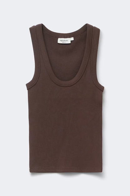 Super stretch scoop neck tank